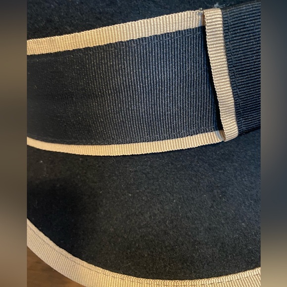 Black and tan wool cloche flapper hat in size M/L - Picture 10 of 10